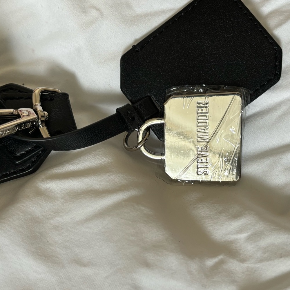 Steve Madden Black Quilted Bag - Picture 6 of 9